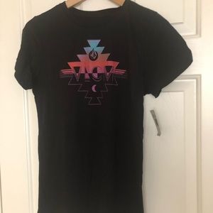 🔴 Women’s volcom shirt